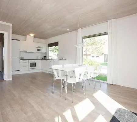 Ho Three-bedroom 04 假日公园